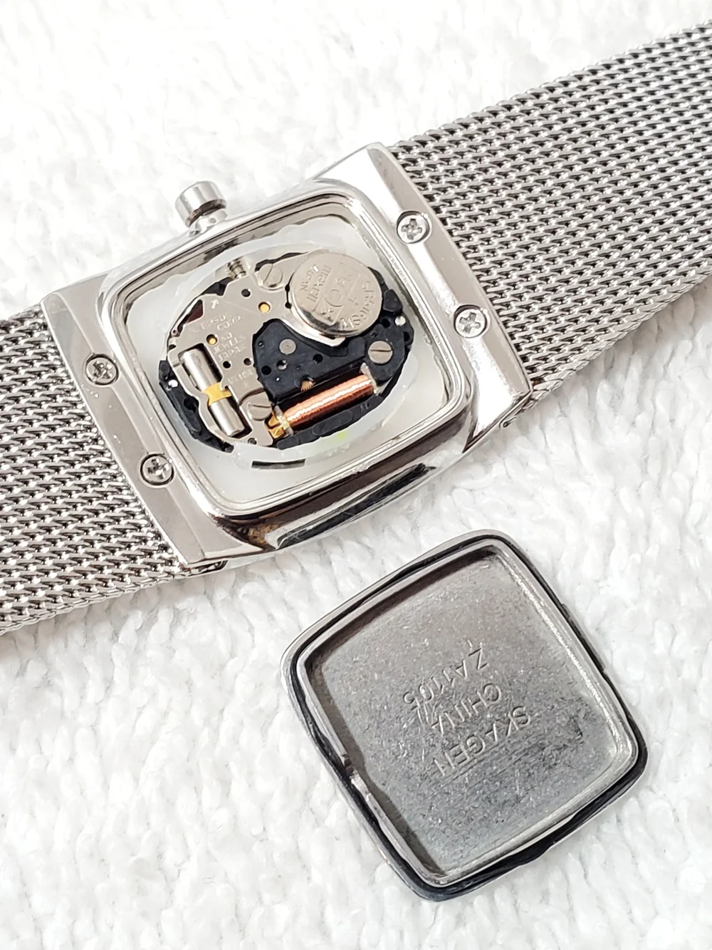 Skagen Denmark Mesh Band Stainless Steel Women's Watch Silver 4 Diamonds Dial